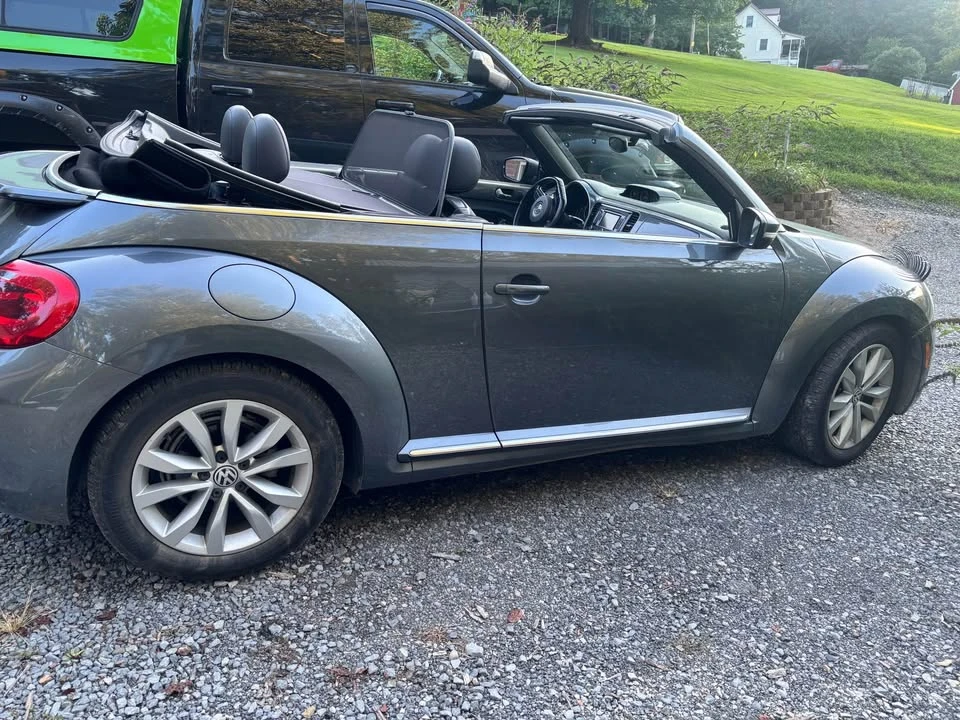 2014 Volkswagen A5 Beetle - Image 2 of 12
