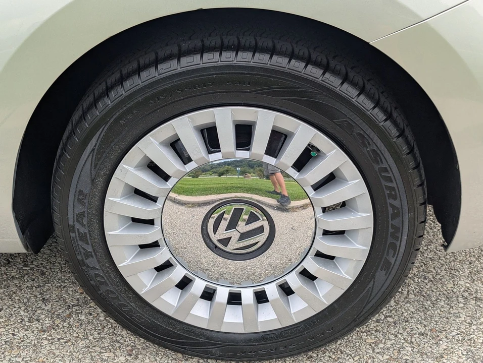 2014 Volkswagen A5 Beetle - Image 24 of 31