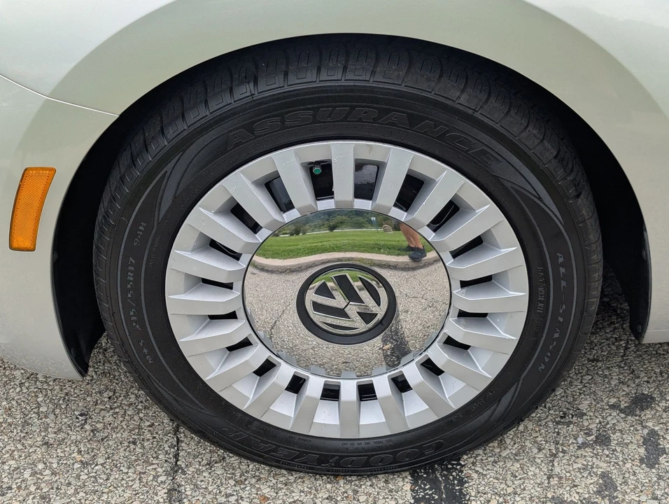 2014 Volkswagen A5 Beetle - Image 26 of 31