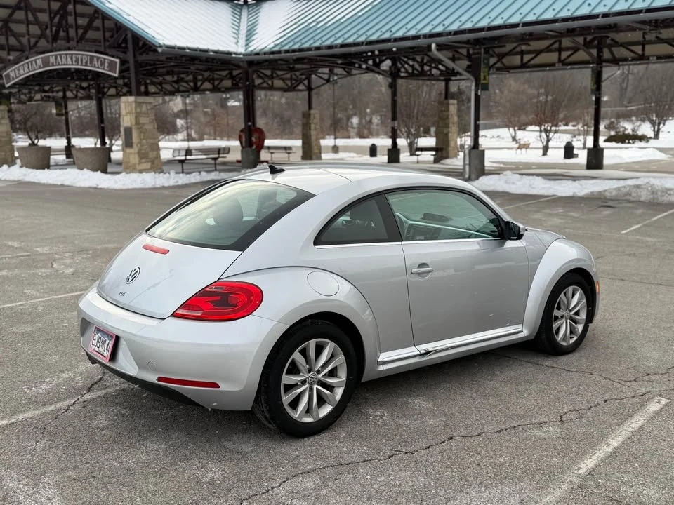 2014 Volkswagen A5 Beetle - Image 5 of 20