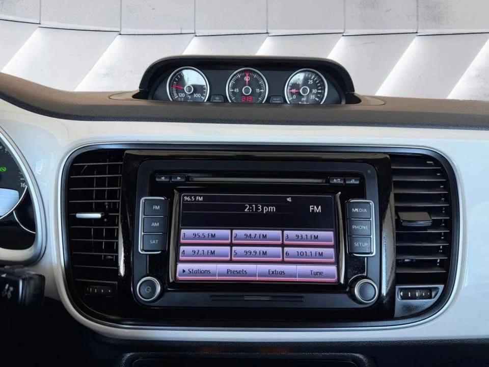 2014 Volkswagen A5 Beetle - Image 14 of 20