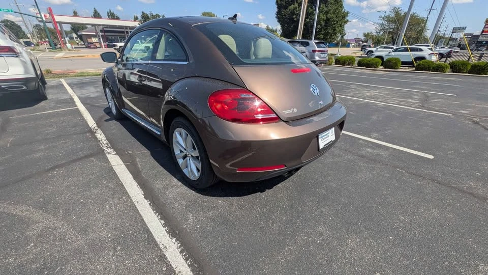 2014 Volkswagen A5 Beetle - Image 4 of 8