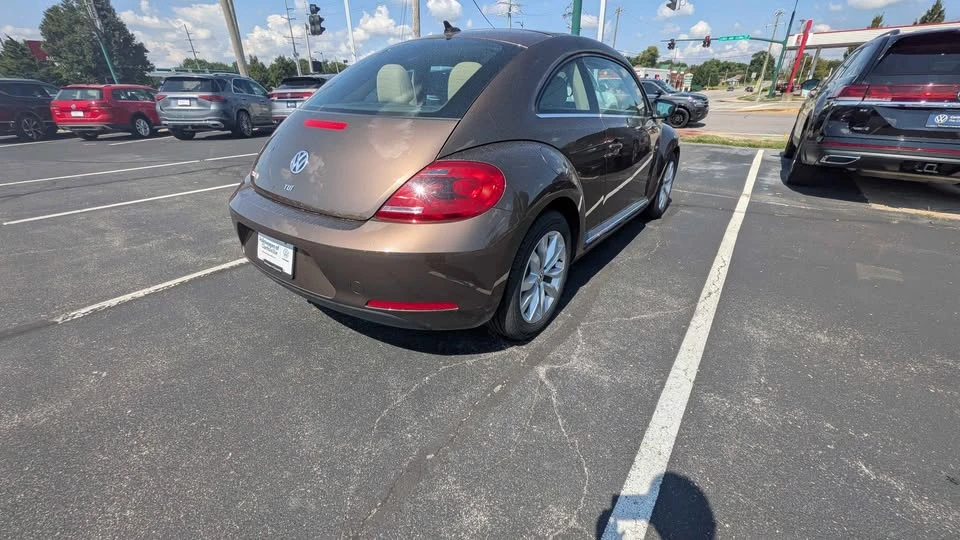2014 Volkswagen A5 Beetle - Image 3 of 8