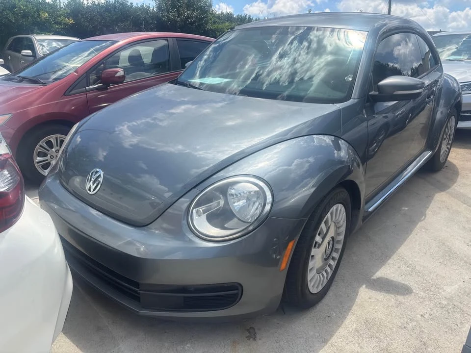 2014 Volkswagen A5 Beetle - Image 2 of 5