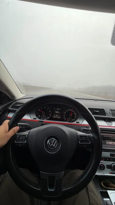 2014 Volkswagen CC - Image 2 of 7