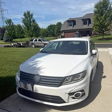 2014 Volkswagen CC 2.0T R-Line