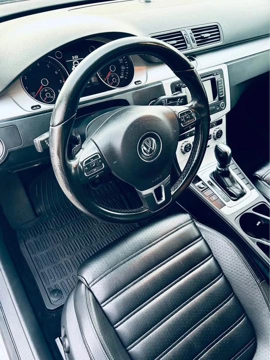 2014 Volkswagen CC - Image 2 of 15