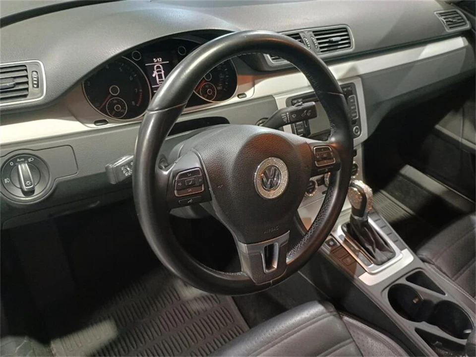 2014 Volkswagen CC - Image 19 of 31