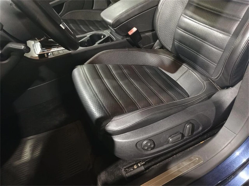 2014 Volkswagen CC - Image 16 of 31