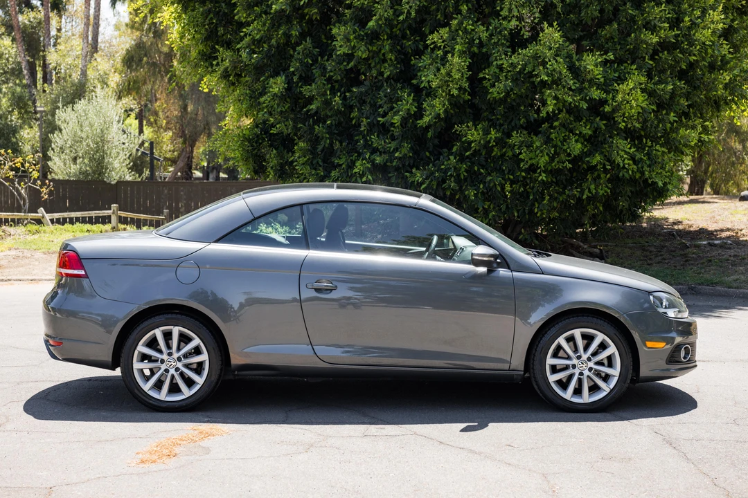 2014 Volkswagen Eos - Image 17 of 31