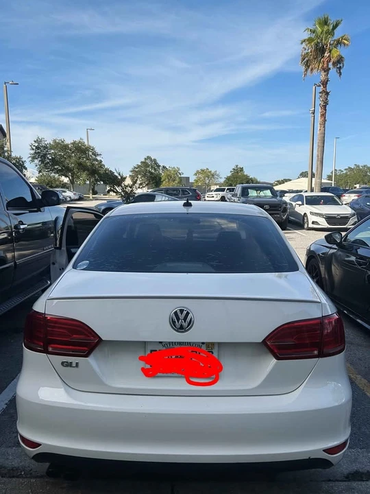 2014 Volkswagen A6 Jetta - Image 5 of 10