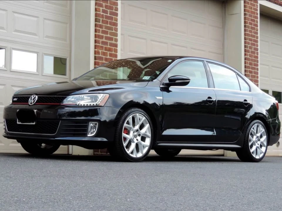 2014 Volkswagen A6 Jetta - Image 2 of 17
