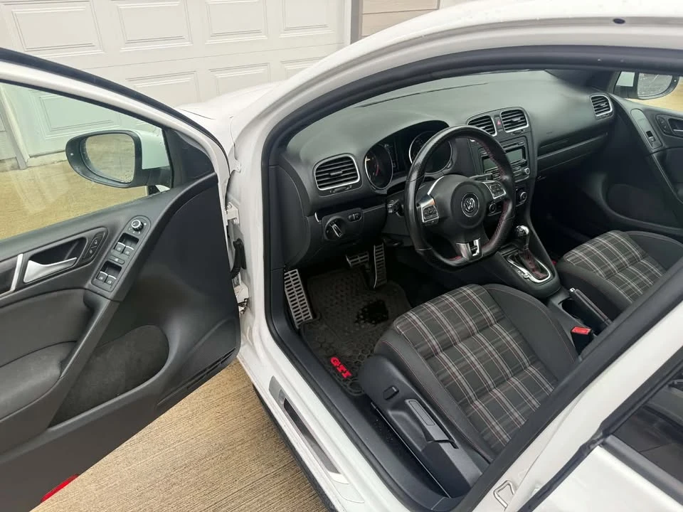 2014 Volkswagen GTI Mk6 - Image 16 of 17
