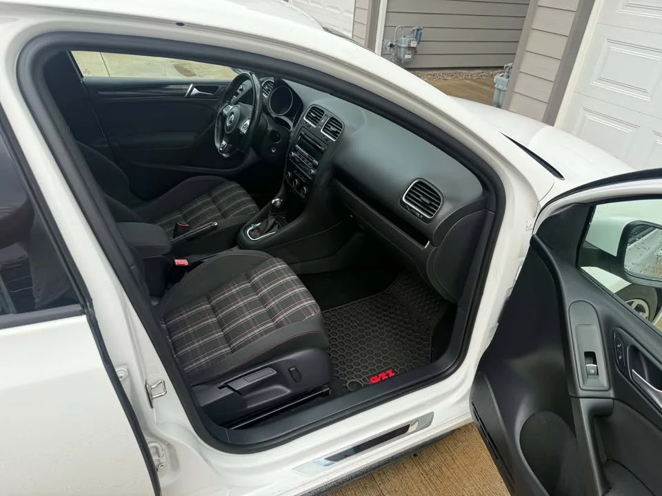 2014 Volkswagen GTI Mk6 - Image 10 of 17