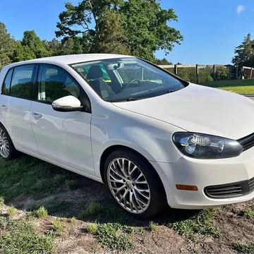 2014 Volkswagen Golf 2.5L Hatchback