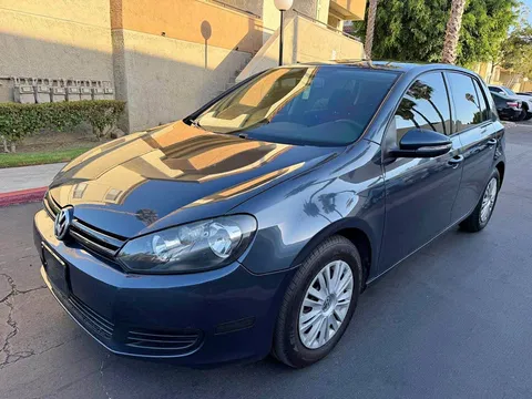 2014 Volkswagen Golf 2.5L Hatchback Sedan 4D