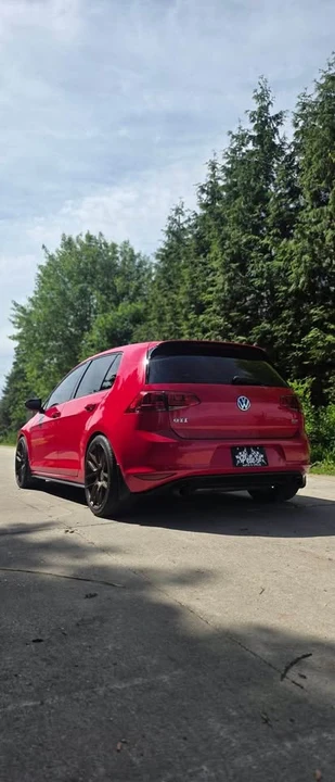 2014 Volkswagen Golf - Image 2 of 16