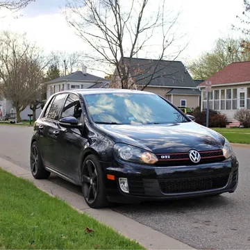 2014 Volkswagen Golf GTI · Wolfsburg Edition