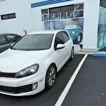 2014 Volkswagen Golf GTI Wolfsburg