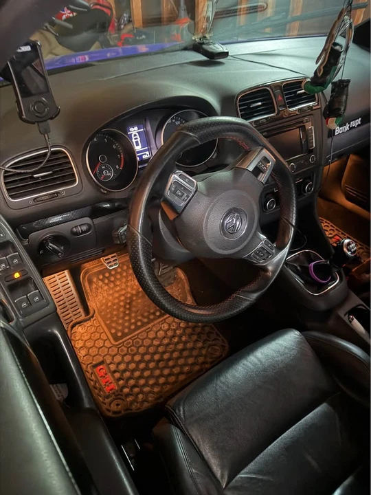 2014 Volkswagen GTI Mk6 - Image 7 of 10