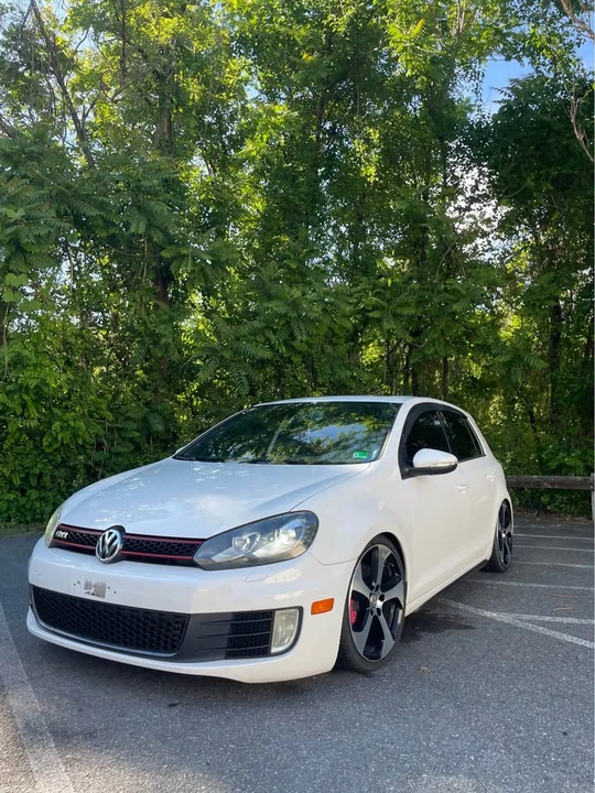 2014 Volkswagen GTI Mk6 - Image 3 of 11