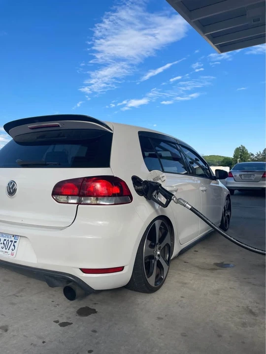 2014 Volkswagen GTI Mk6 - Image 2 of 11