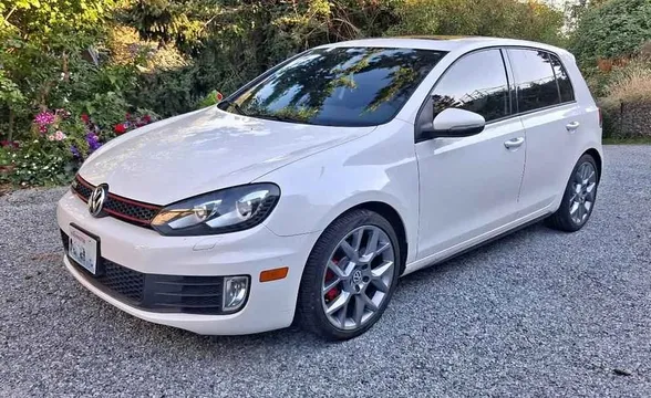 2014 Volkswagen GTI Wolfsburg Edition