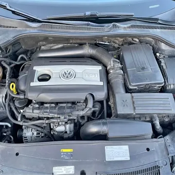2014 Volkswagen GTI Wolfsburg Edition