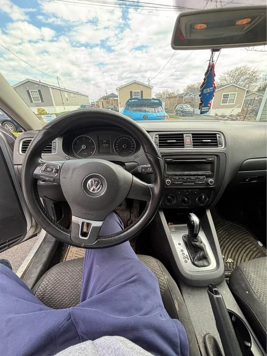 2014 Volkswagen Jetta - Image 8 of 9