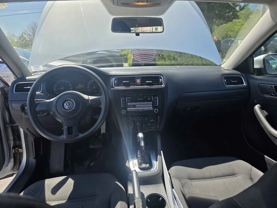 2014 Volkswagen Jetta - Image 8 of 9
