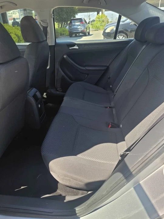 2014 Volkswagen Jetta - Image 6 of 9