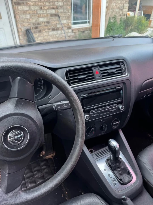 2014 Volkswagen Jetta - Image 2 of 2