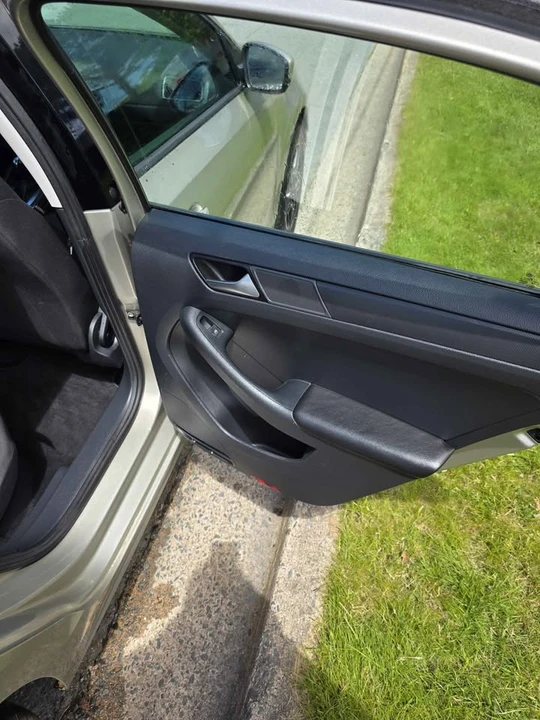 2014 Volkswagen Jetta - Image 6 of 10