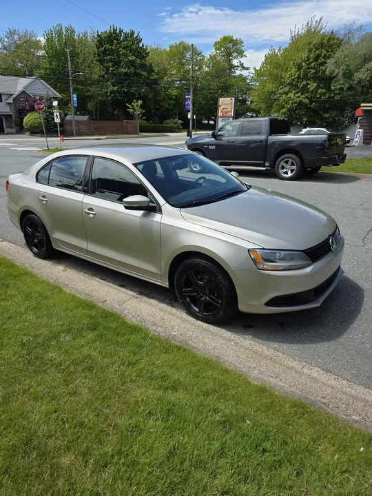 2014 Volkswagen Jetta - Image 4 of 10