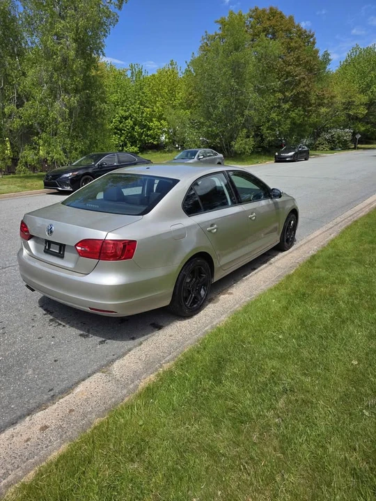 2014 Volkswagen Jetta - Image 3 of 10