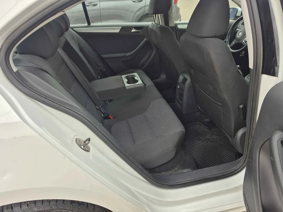 2014 Volkswagen Jetta - Image 6 of 13
