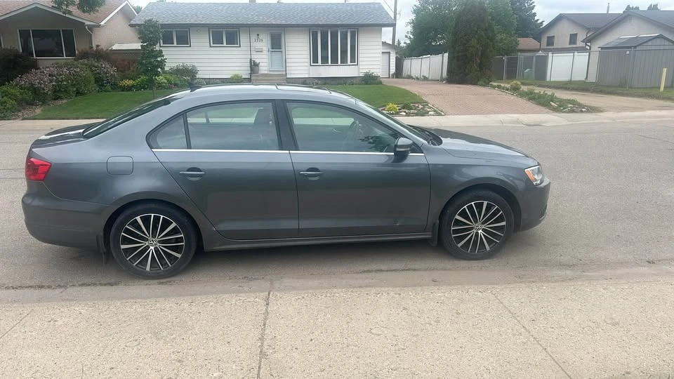 2014 Volkswagen A6 Jetta - Image 2 of 5