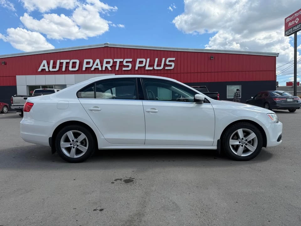 2014 Volkswagen Jetta - Image 4 of 9