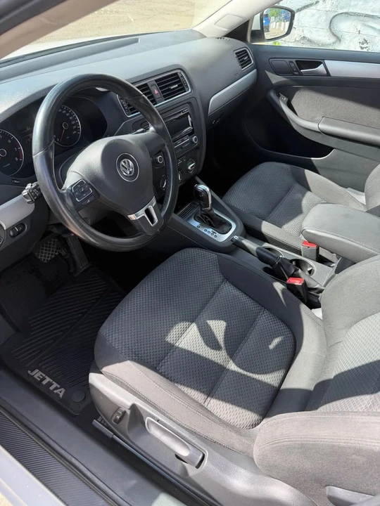2014 Volkswagen Jetta - Image 7 of 9