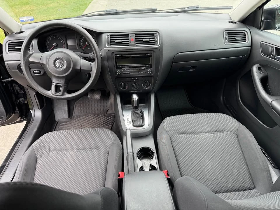 2014 Volkswagen A6 Jetta - Image 10 of 15