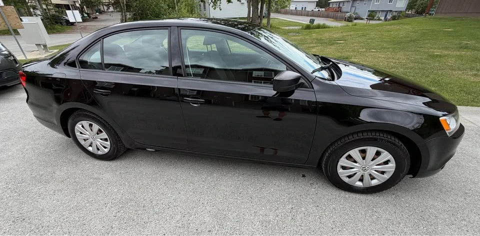 2014 Volkswagen A6 Jetta - Image 2 of 15