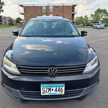 2014 Volkswagen Jetta 1.4T SEL Premium Sedan 4D