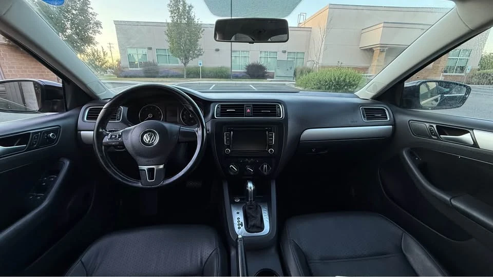 2014 Volkswagen A6 Jetta - Image 14 of 19