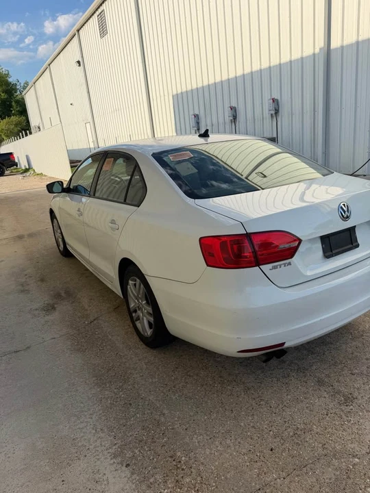 2014 Volkswagen A6 Jetta - Image 5 of 7