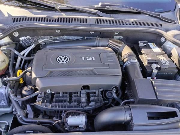 2014 Volkswagen A6 Jetta - Image 8 of 11