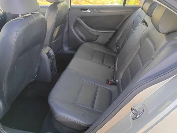 2014 Volkswagen A6 Jetta - Image 6 of 11