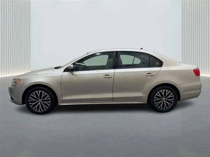 2014 Volkswagen A6 Jetta - Image 2 of 12