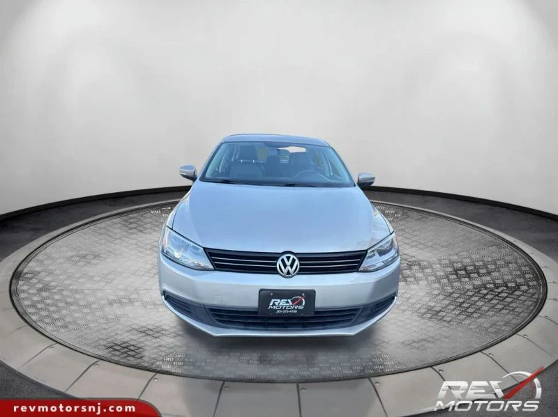 2014 Volkswagen A6 Jetta - Image 8 of 12