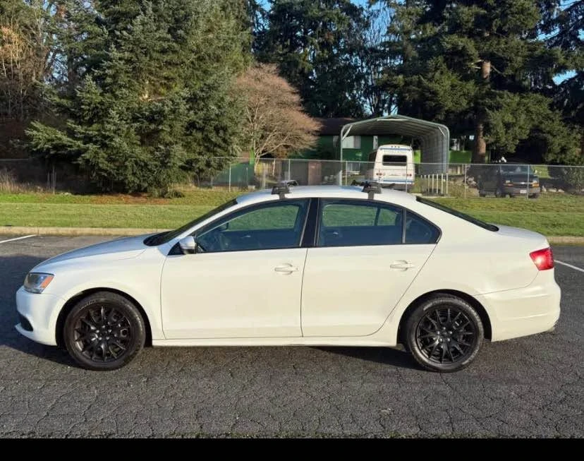 2014 Volkswagen A6 Jetta - Image 4 of 8