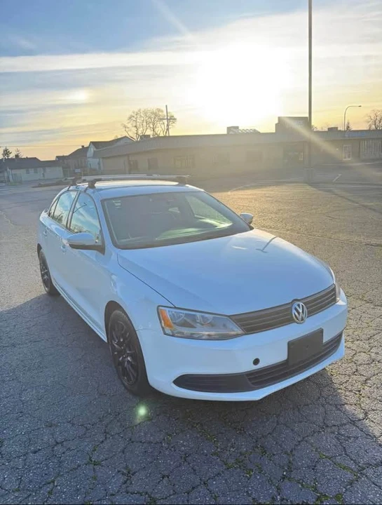 2014 Volkswagen A6 Jetta - Image 5 of 8